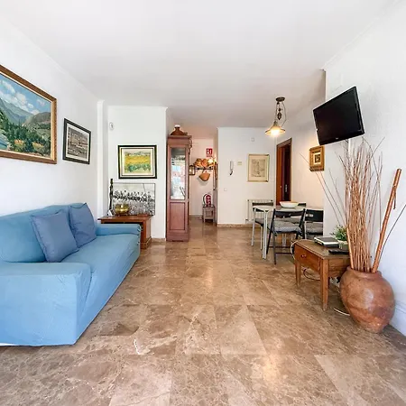The Rose By Hello Homes Apartament *